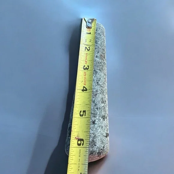 GRANITE MORTAR AND PESTLE SET – HAND-CARVED STONE GRINDER - Picture 8 of 8